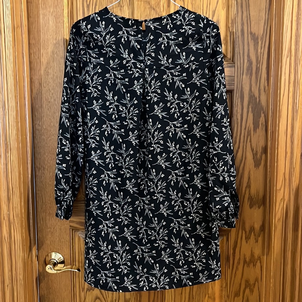 NWT Dress - Picture 2 of 5